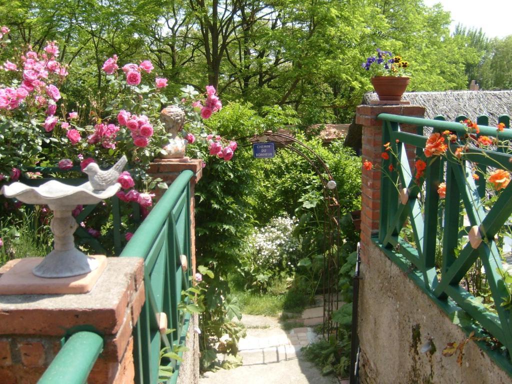 La Chambre D'Hote Au Gre Du Temps Montlaur  Buitenkant foto